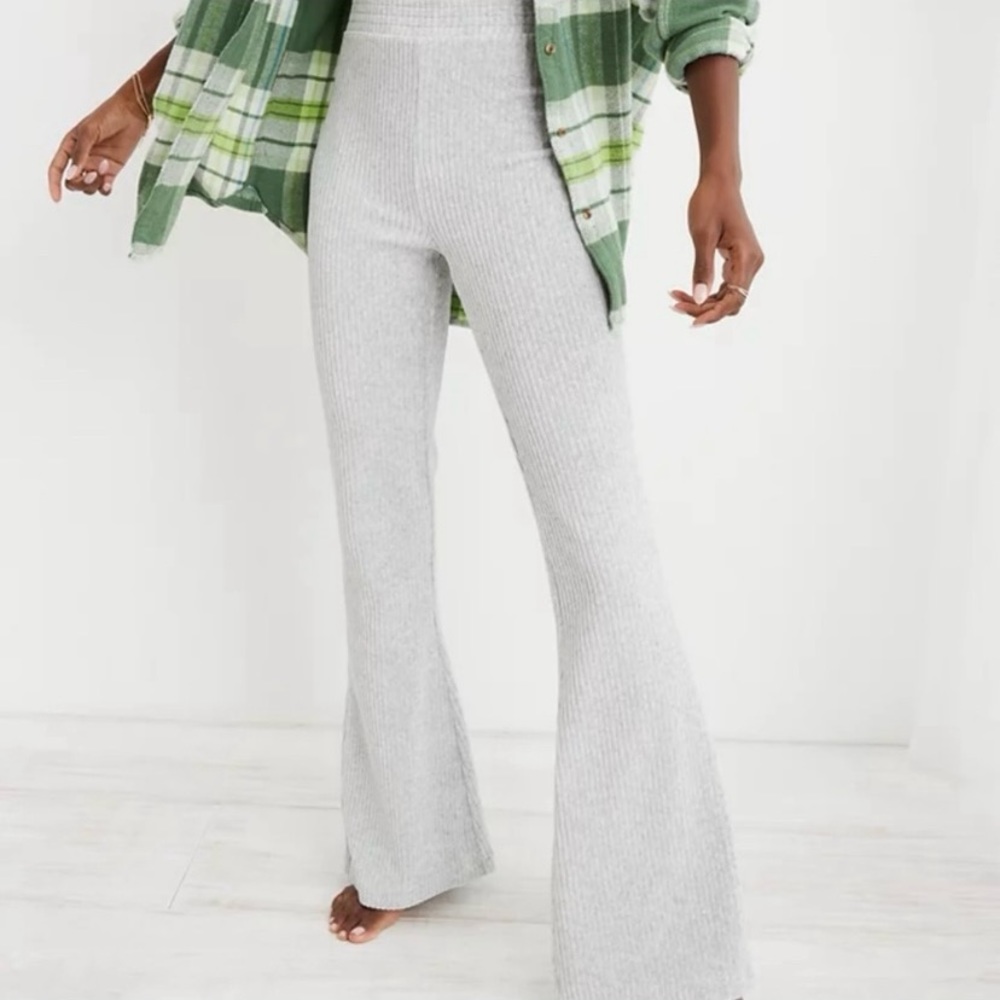 Aerie Velour Flares Size M Reg